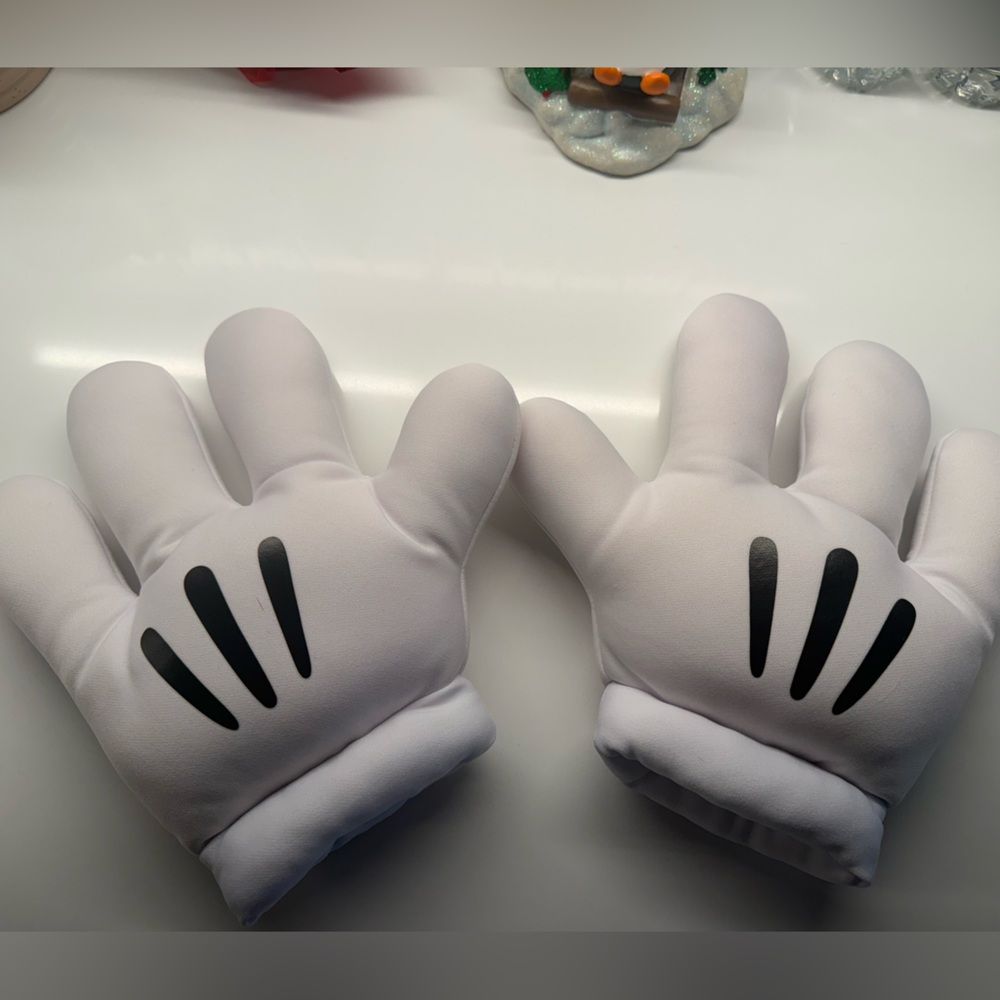 Disney Mickey White Gloves